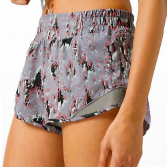 lululemon athletica Pants - Lululemon Hotty Hot Shorts